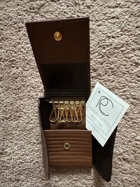 Italian Leather Key & Card Holder with Gold Hardware. Mocha Brown